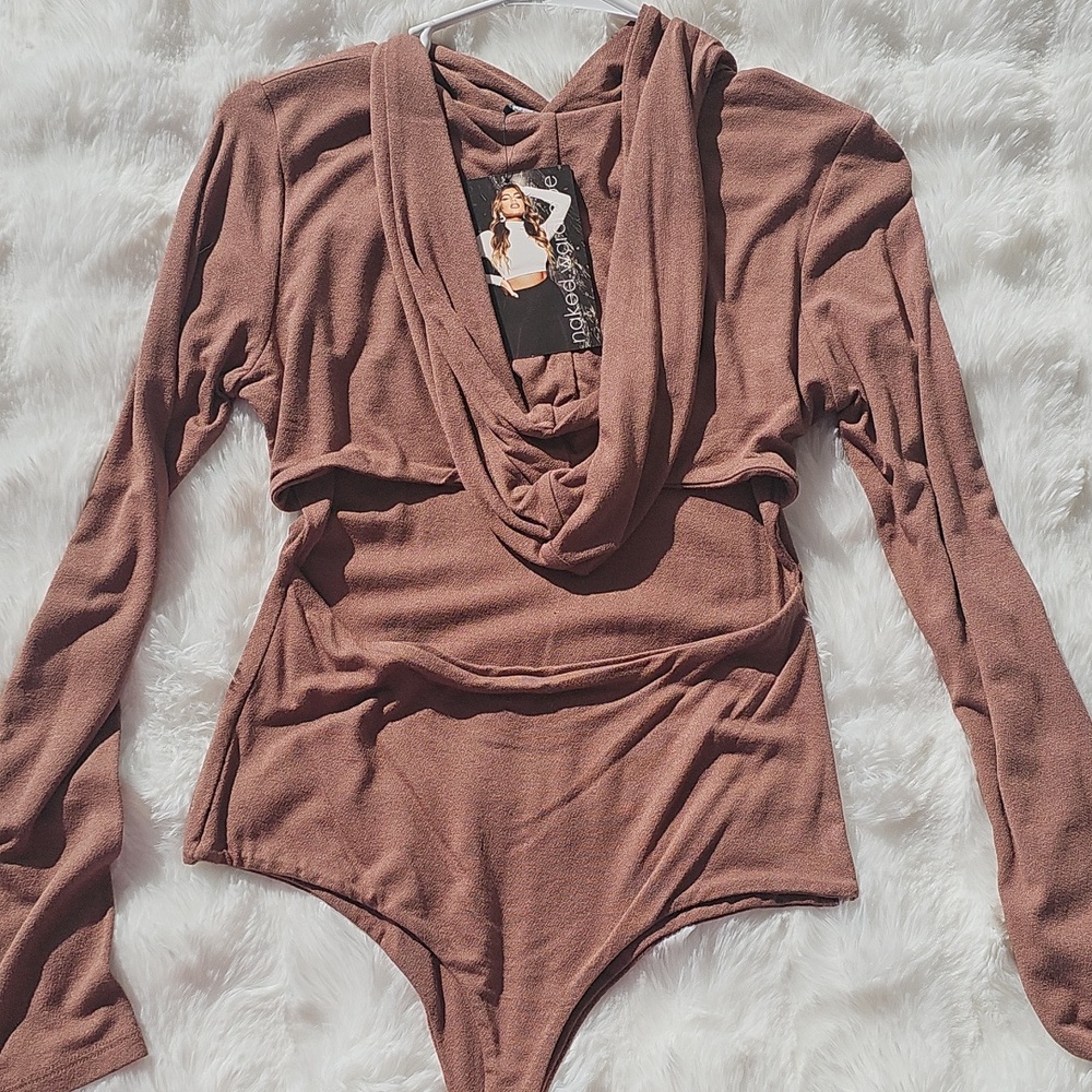Naked Wardrobe Bodysuit - Picture 5 of 6